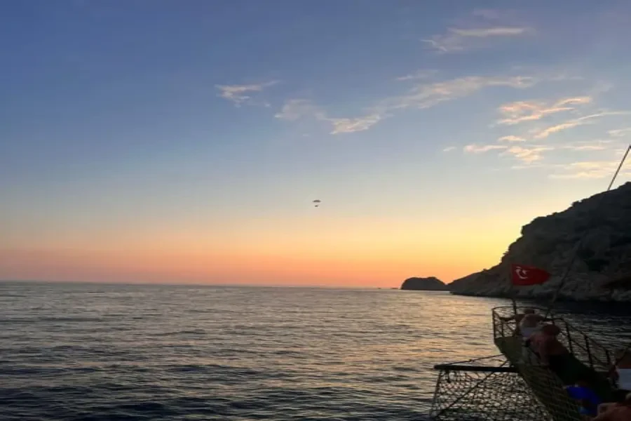Alanya Pirate Boat Tour with Unlimited Soft Drinks