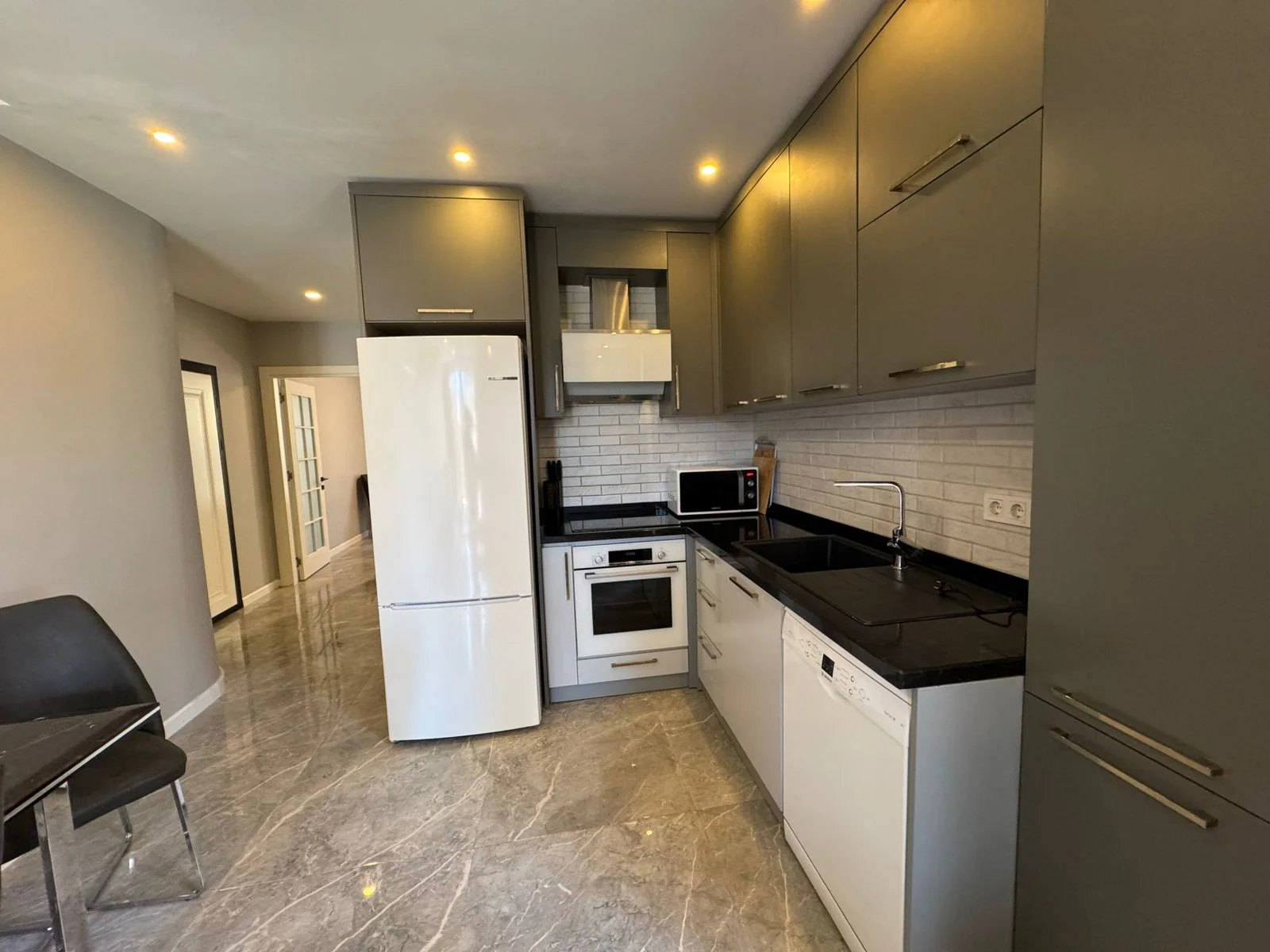 1+1 Apartment for Rent - Keykubat Crown (No. 4) | Alanya Kleopatra Beach