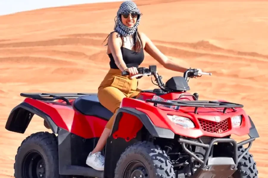 Dubai 30 Min Quad Bike, Desert Safari & BBQ Dinner with Show