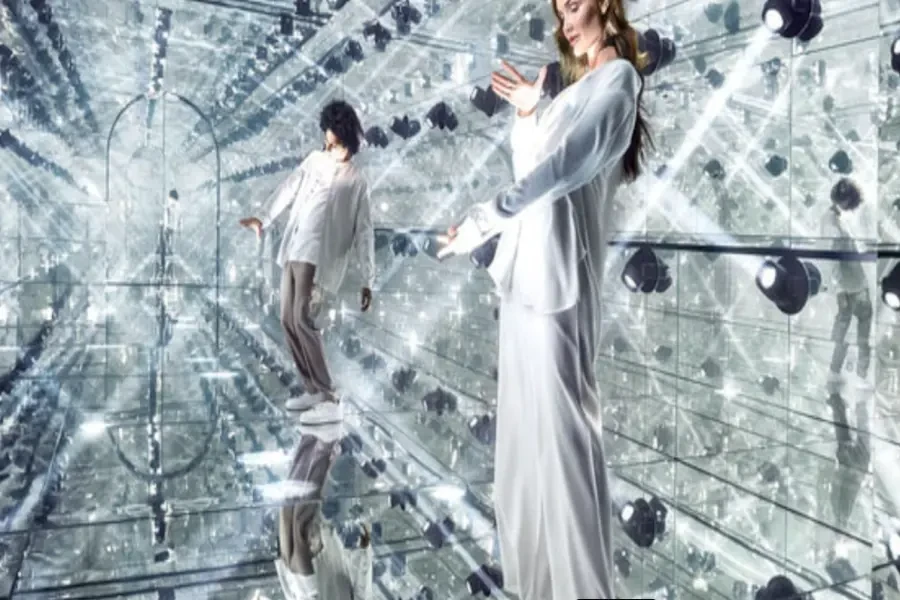 Dubai Frame with Aya Universe Tickets