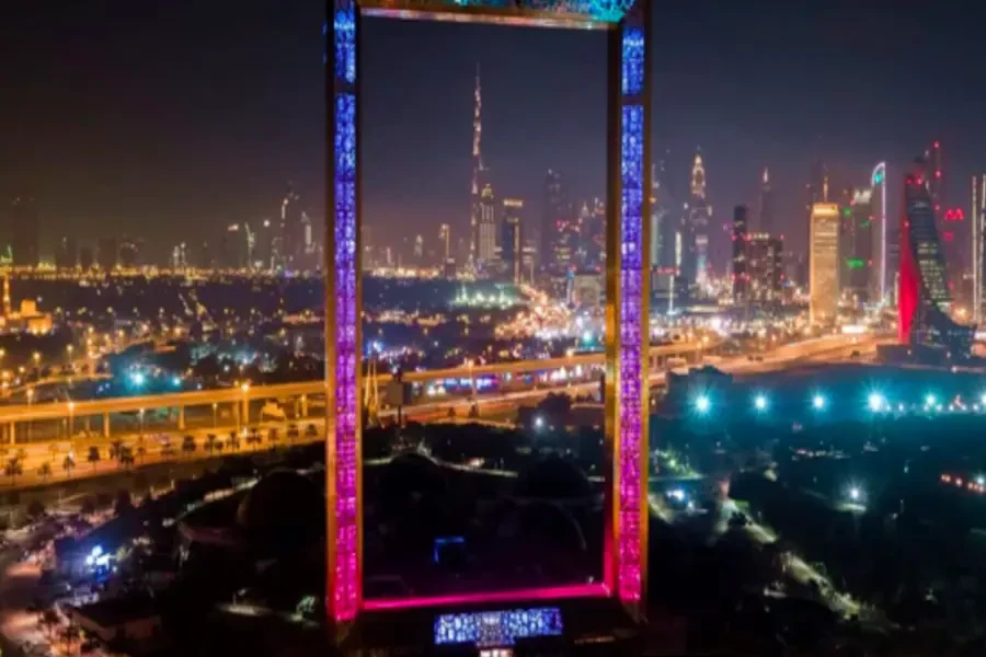 Dubai Frame with Aya Universe Tickets