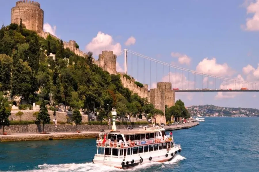 Istanbul Modern City Tour With Bosphorus Boat Trip And Dolmabahce