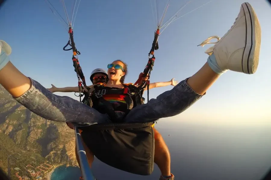 Antalya to Alanya: Paragliding Experience with Cleopatra Beach Visit 🪂🏖️